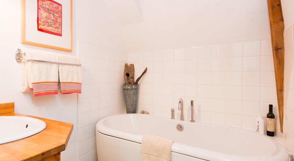 Les Petites Vosges Bed and Breakfast Bagnères-de-Bigorre Δωμάτιο φωτογραφία